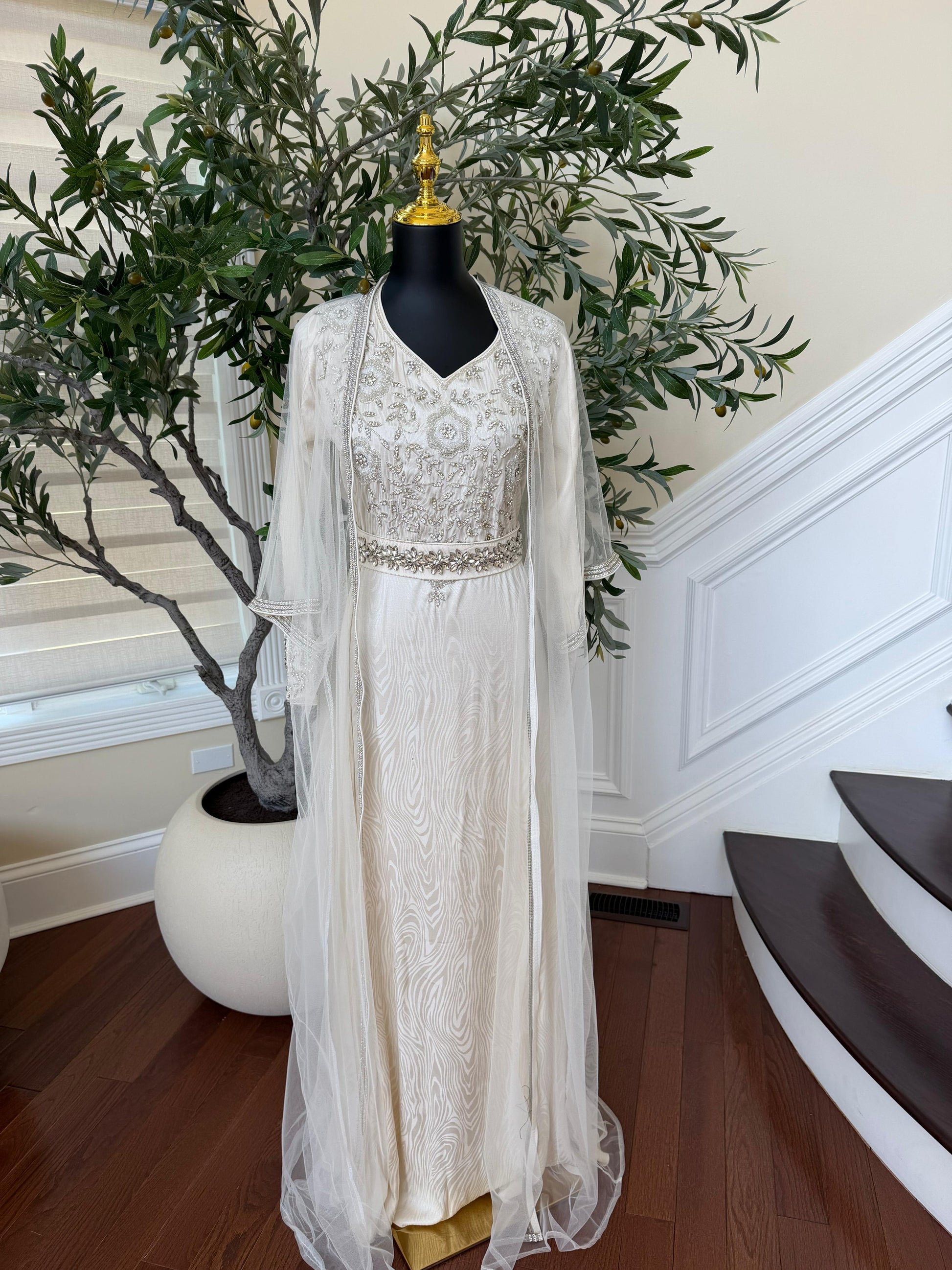 White Beaded Elegance Kuftan