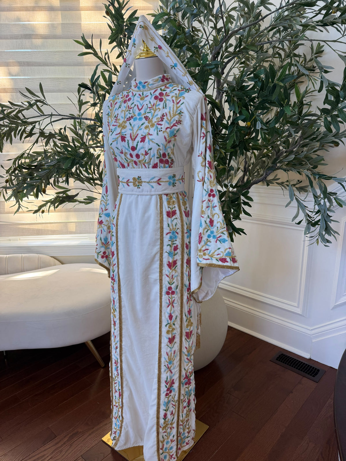 Elegant White Floral Embroidered Palestinian Thobe with Gold Detailing(scarf not included)