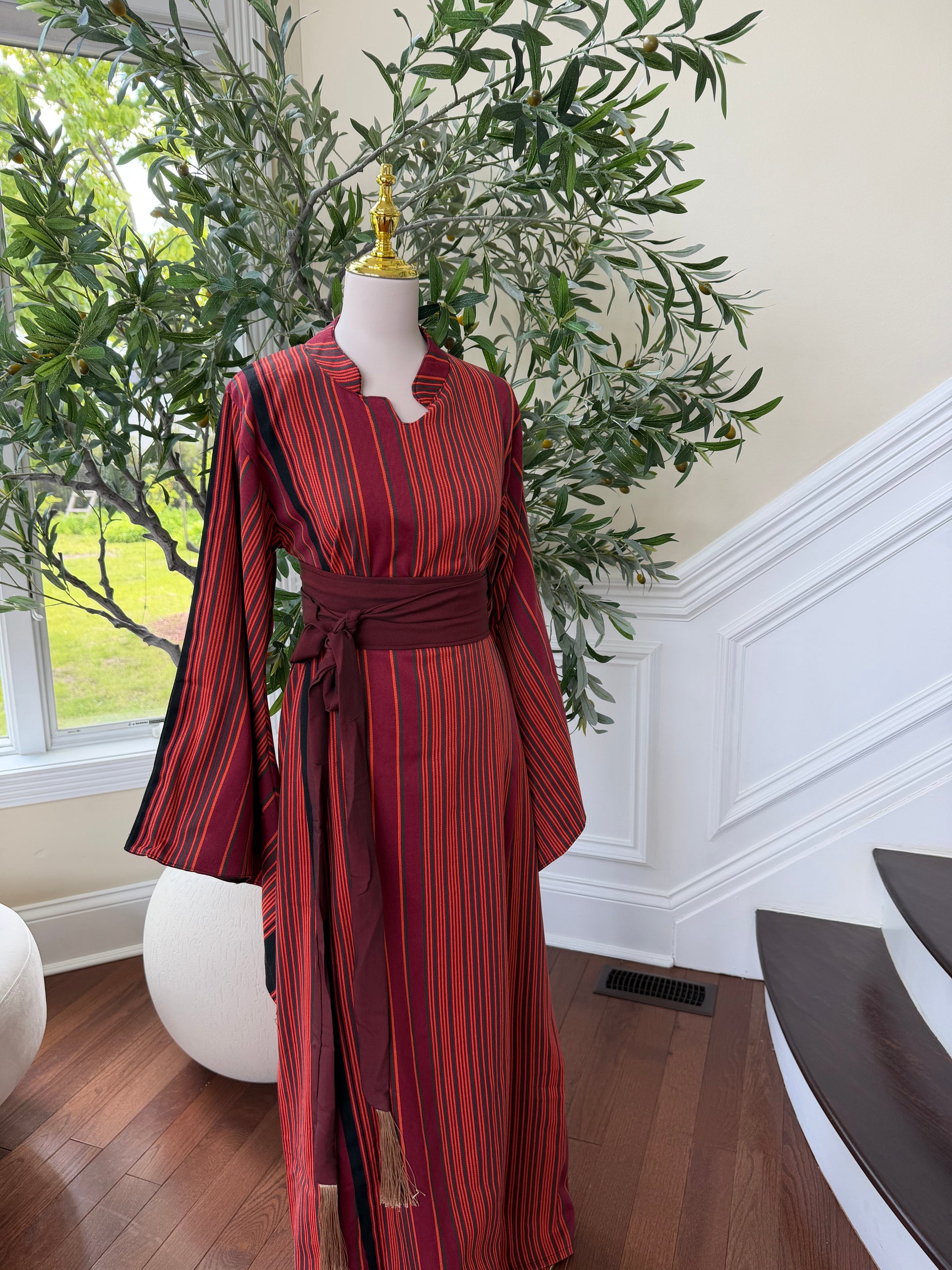 Majdalawi Traditional Elegance Thobe /2244400