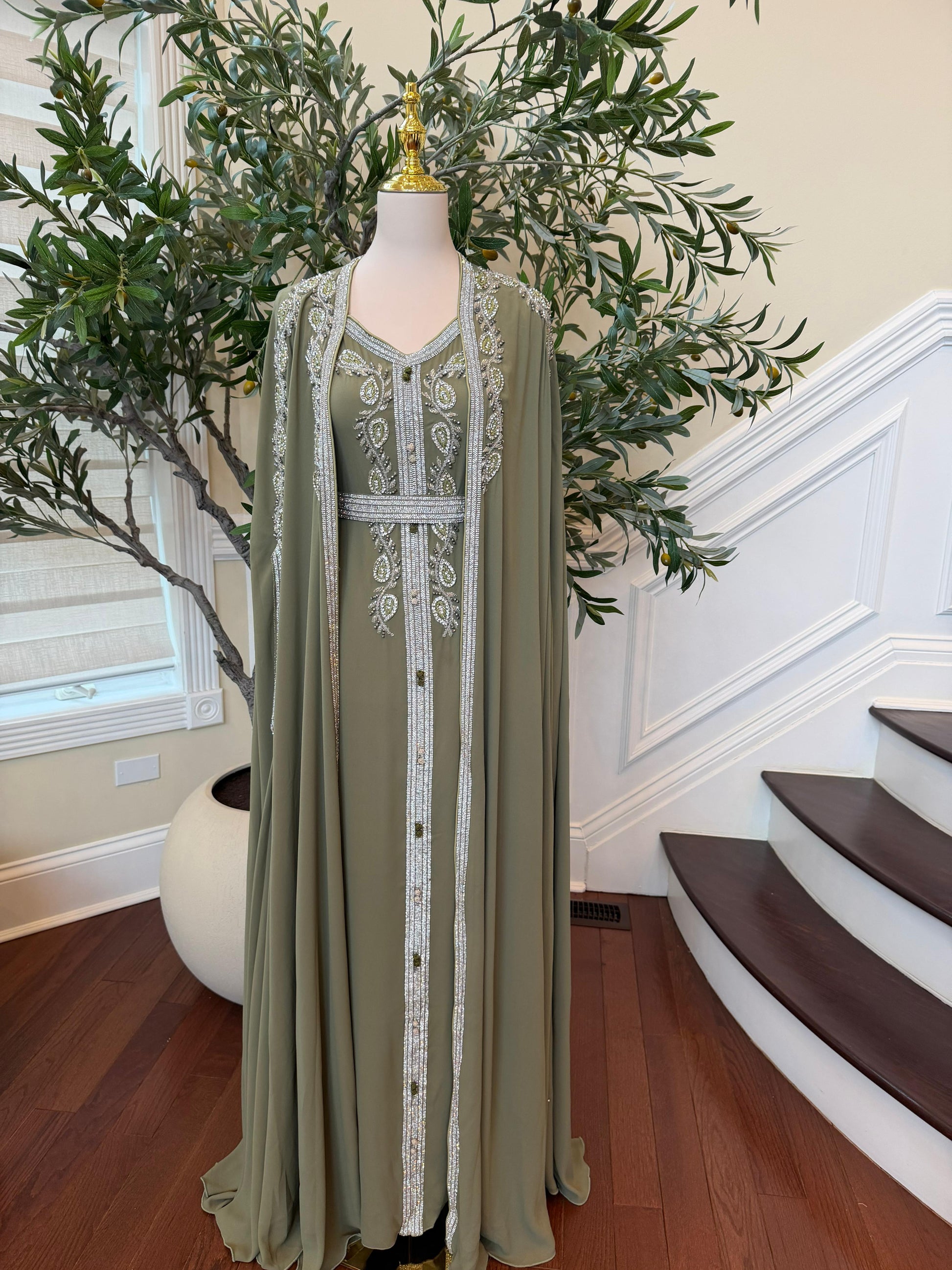 Olive Majesty Beaded Kuftan