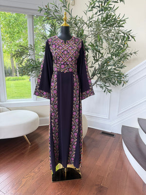 Elegant Purple Tatreez Thobe