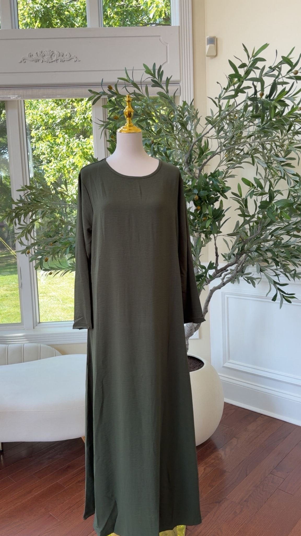 Green Two Piece Luxe Elegant Detail Abaya