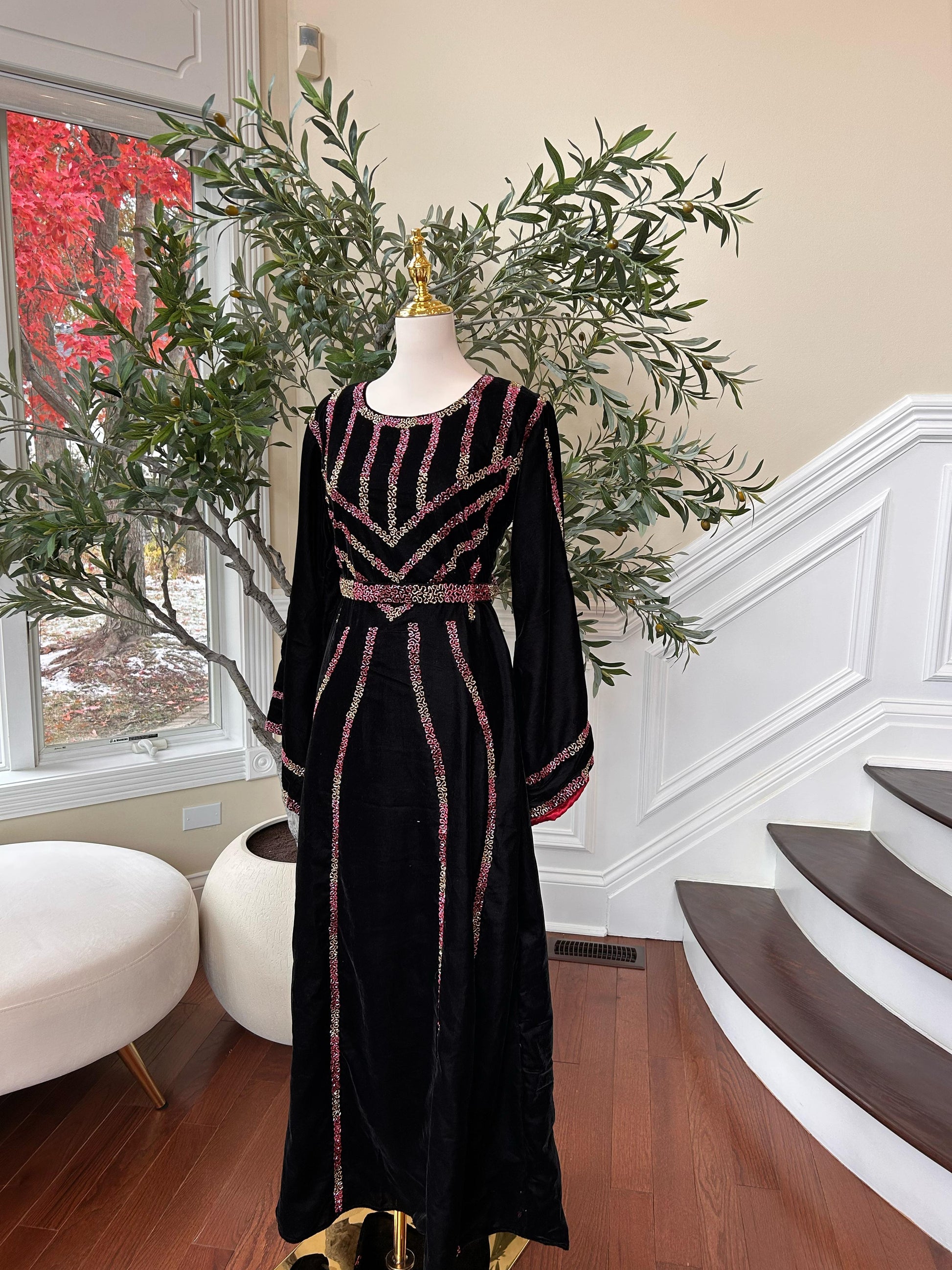 Black Velvet Beaded Stone Thobe