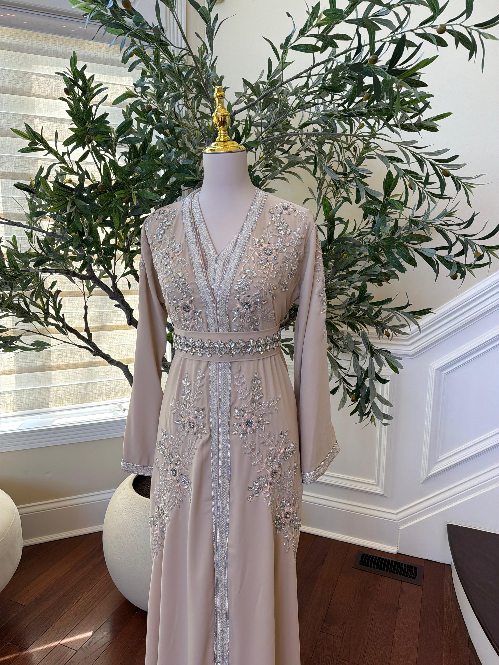 Cream Beaded Royale Kuftan