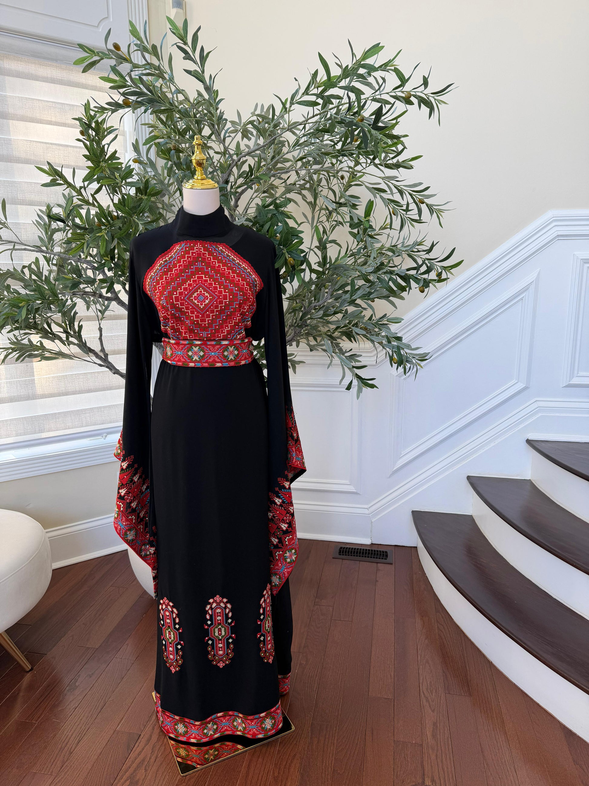 Embroidery Tatreez Red Thobe