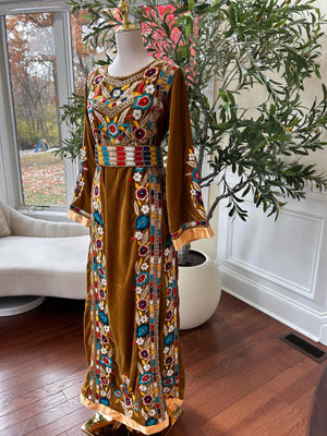 Golden Mustard Velvet Beaded Stone Thobe