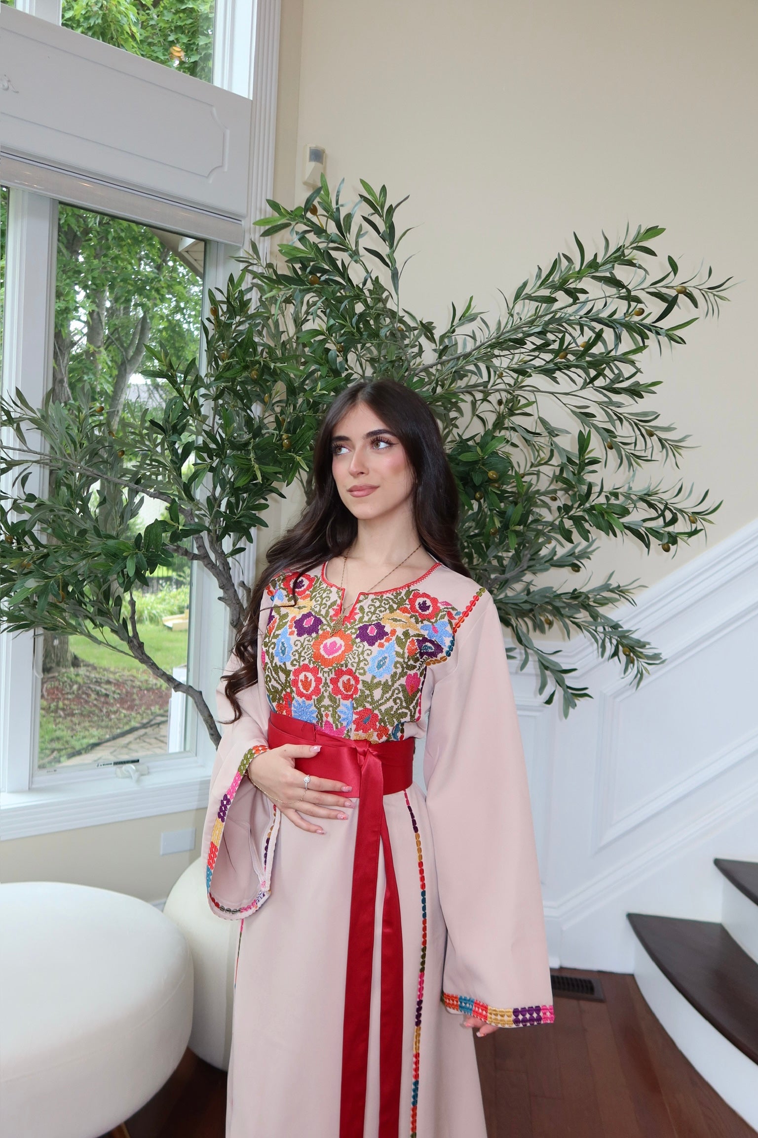 Cream Floral Embroidery Thobe