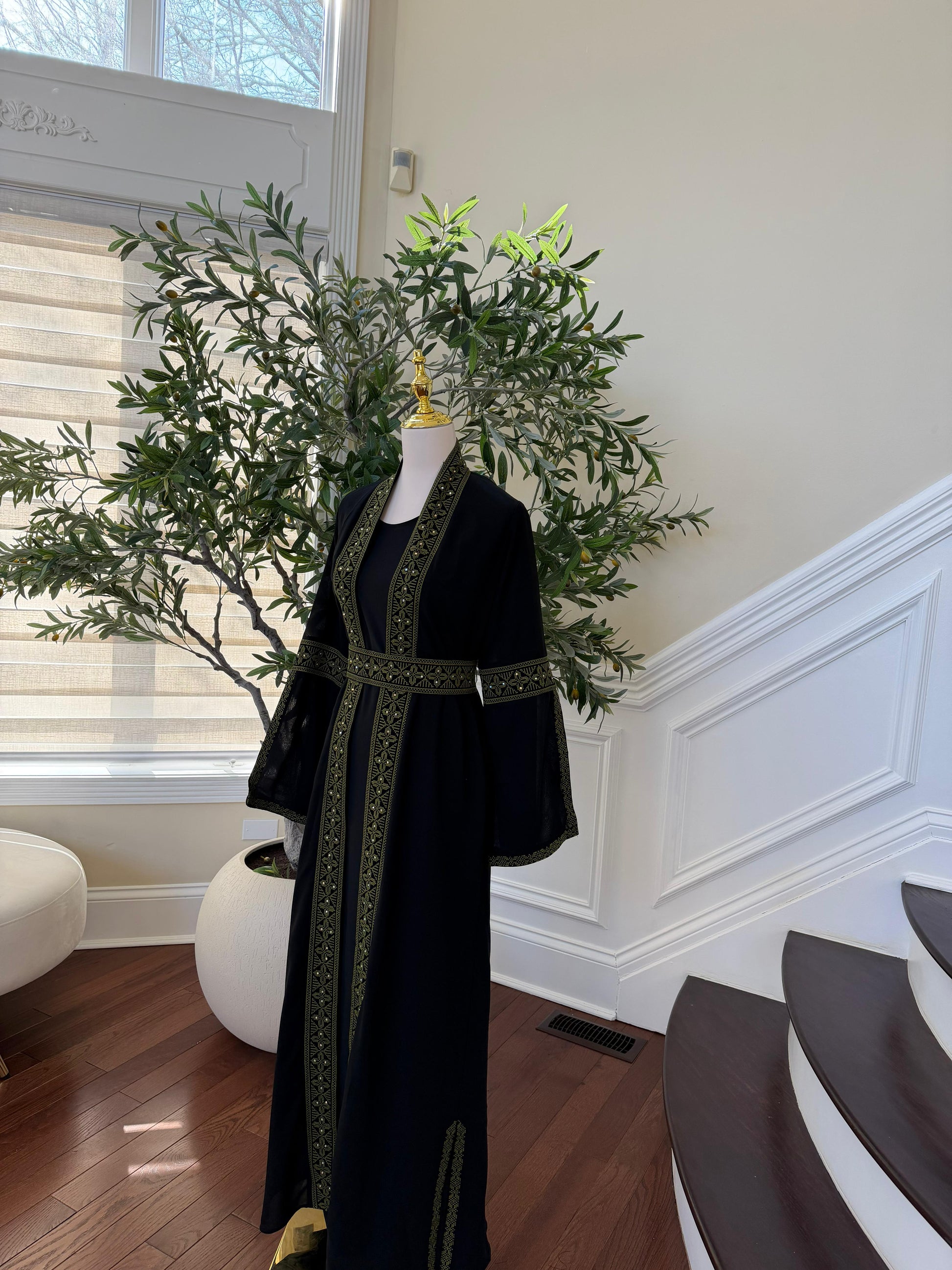 Black Embroidery Green Tatreez Two Piece Thobe