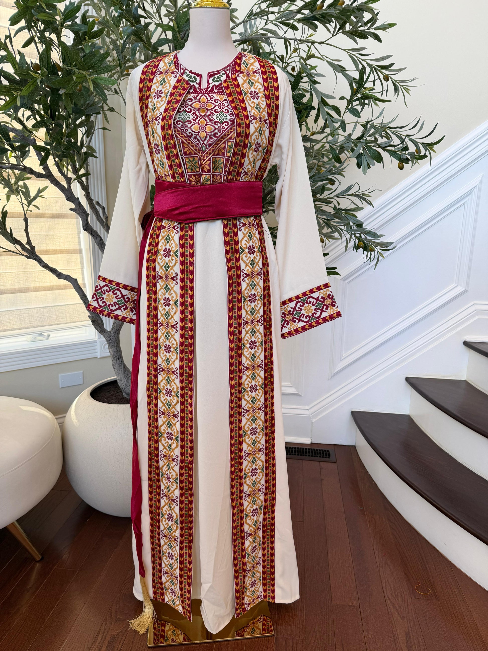 White Embroidery Tatreez Two Piece Thobe