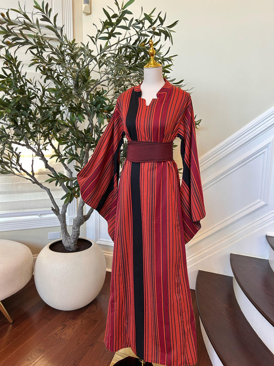 Majdalawi Traditional Elegance Thobe