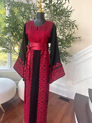 Black Elegance Red Tatreez Thobe
