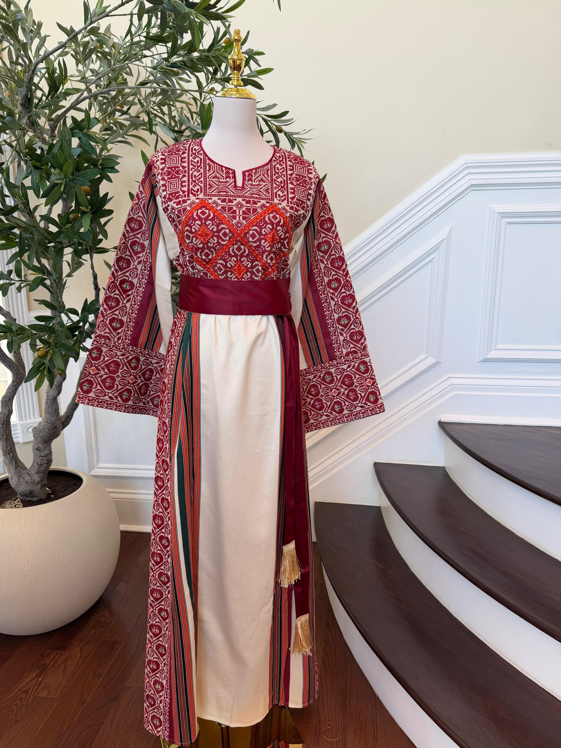 Cream Embroidery Tatreez Red Thobe