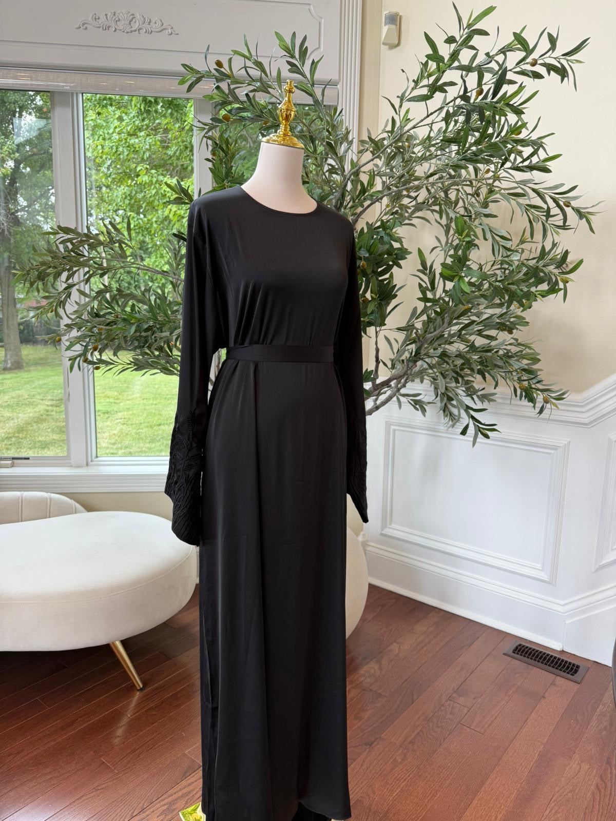Black Floral Sleeve Abaya