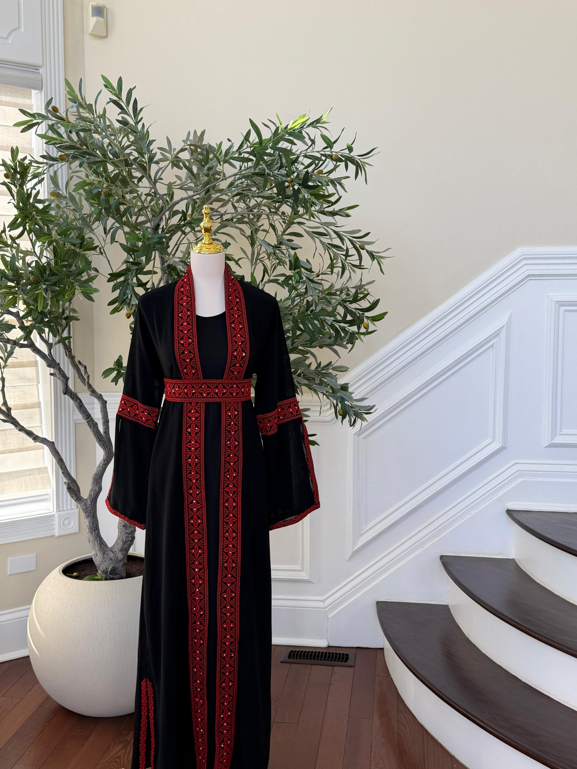 Red Embroidery Tatreez Black Two Piece Thobe