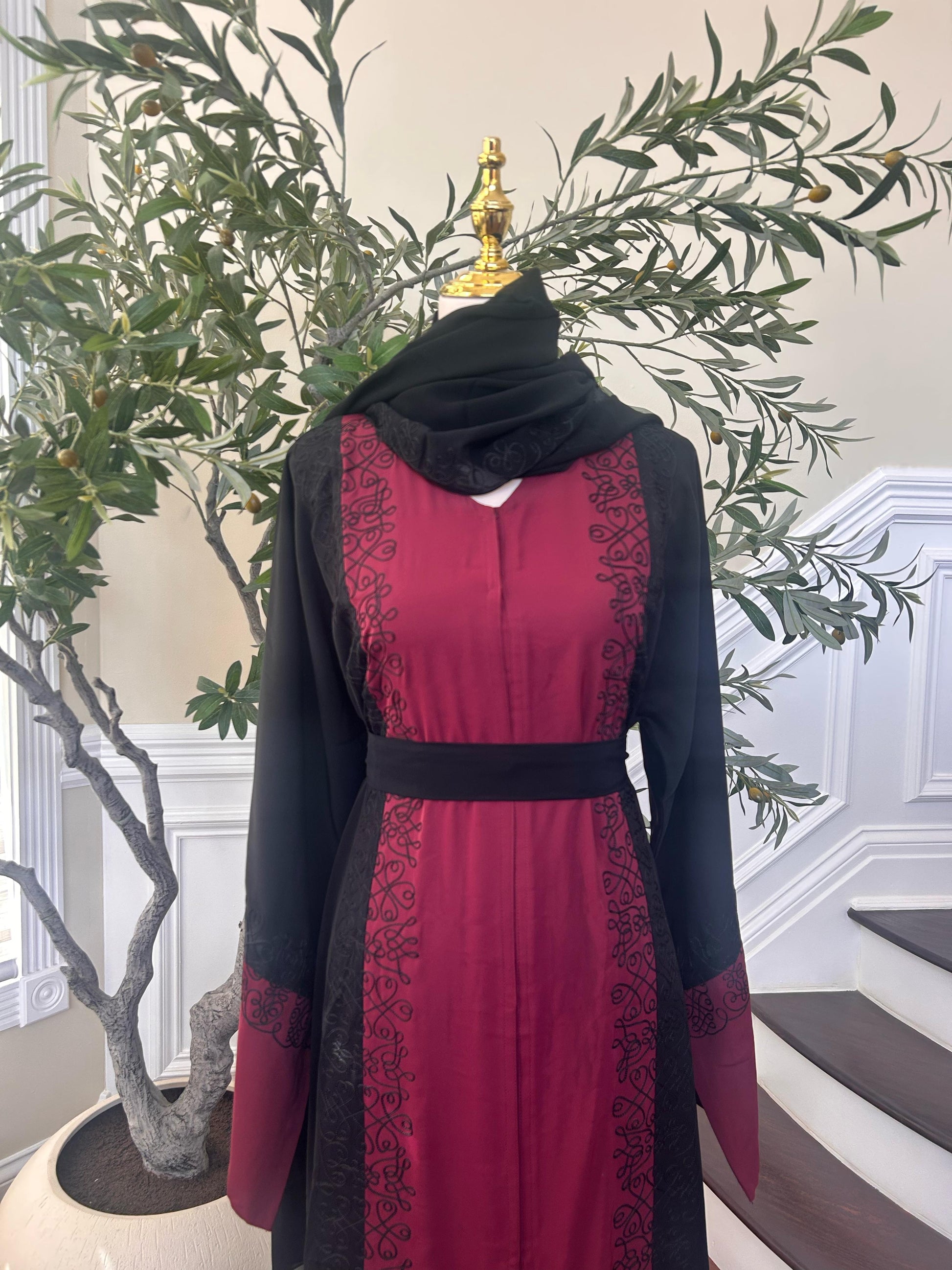Burgundy Black Elegance Abaya