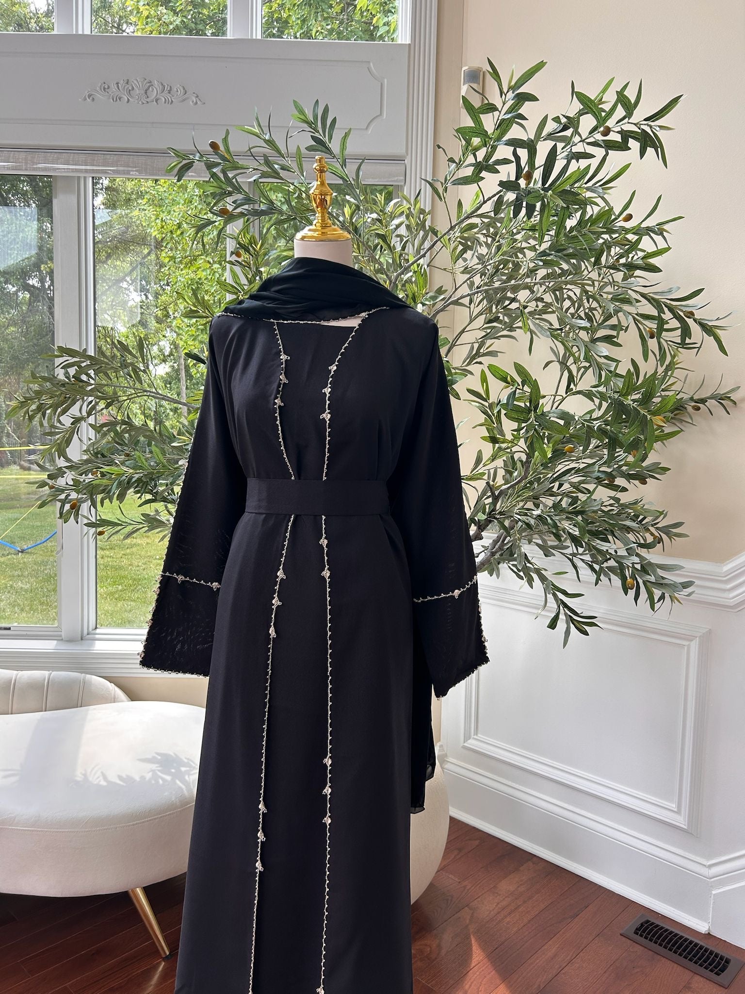 Black Crepe Fabric Charm Beaded Abaya
