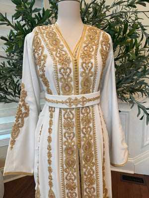 White Embroidery Golden Charm Kuftan