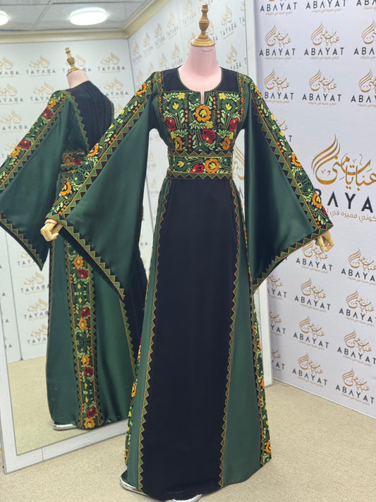 Deep Green & Black Palestinian Embroidery Thobe – Classic Floral Elegance