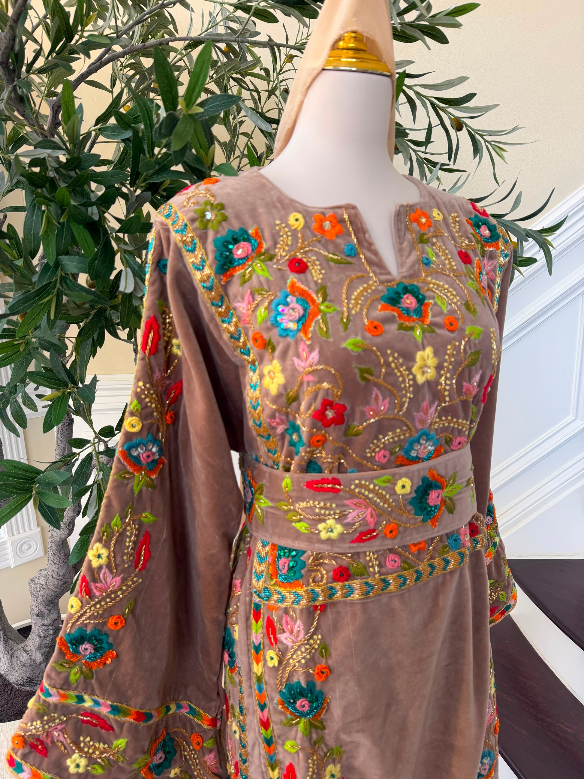 Tan Embroidery Beaded Stone Thobe