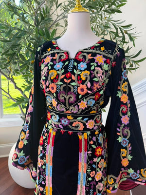 Navy Blue Stone Embroidered Tatreez Floral Thobe