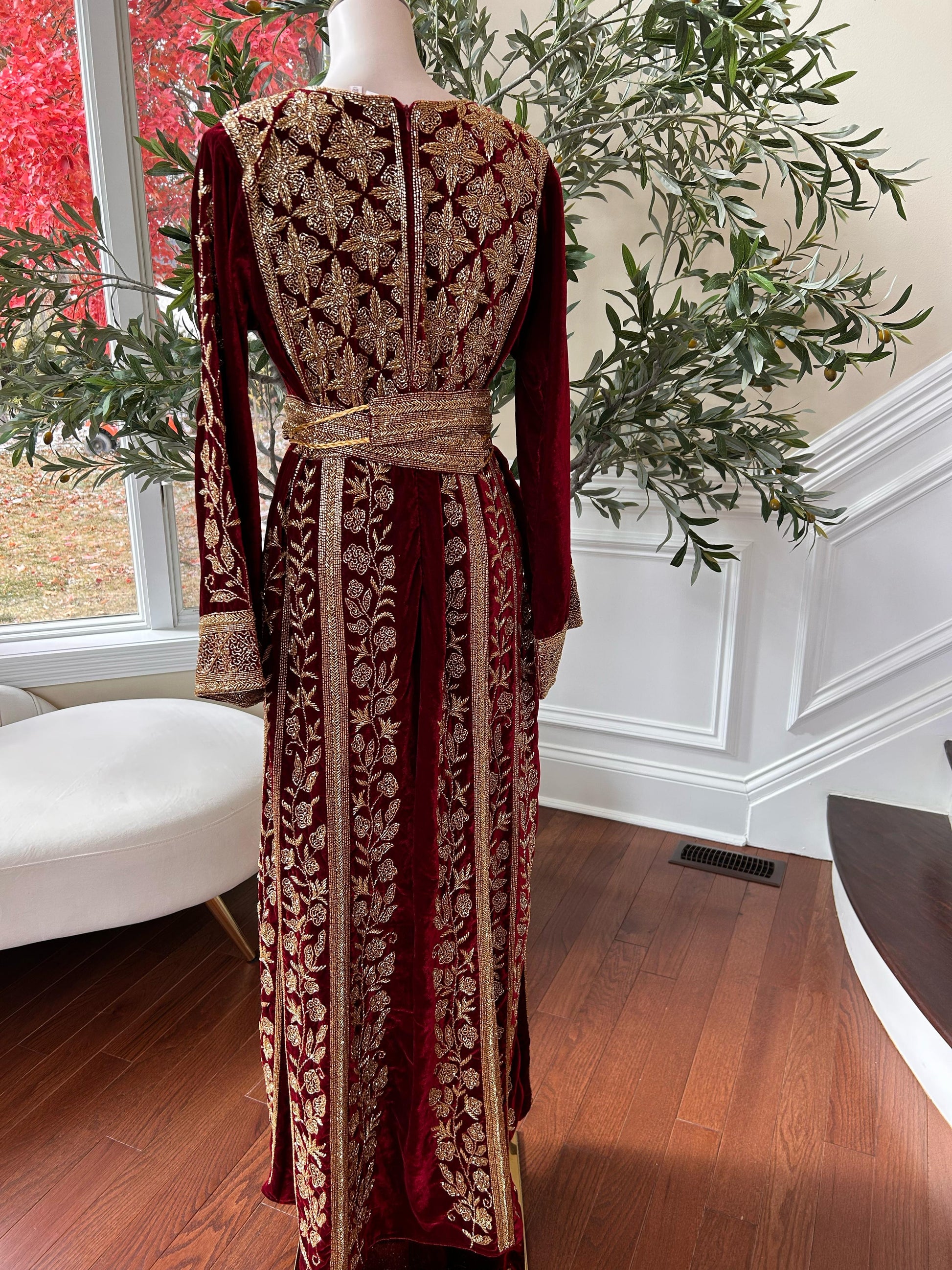 Golden Red Beaded Stone Thobe