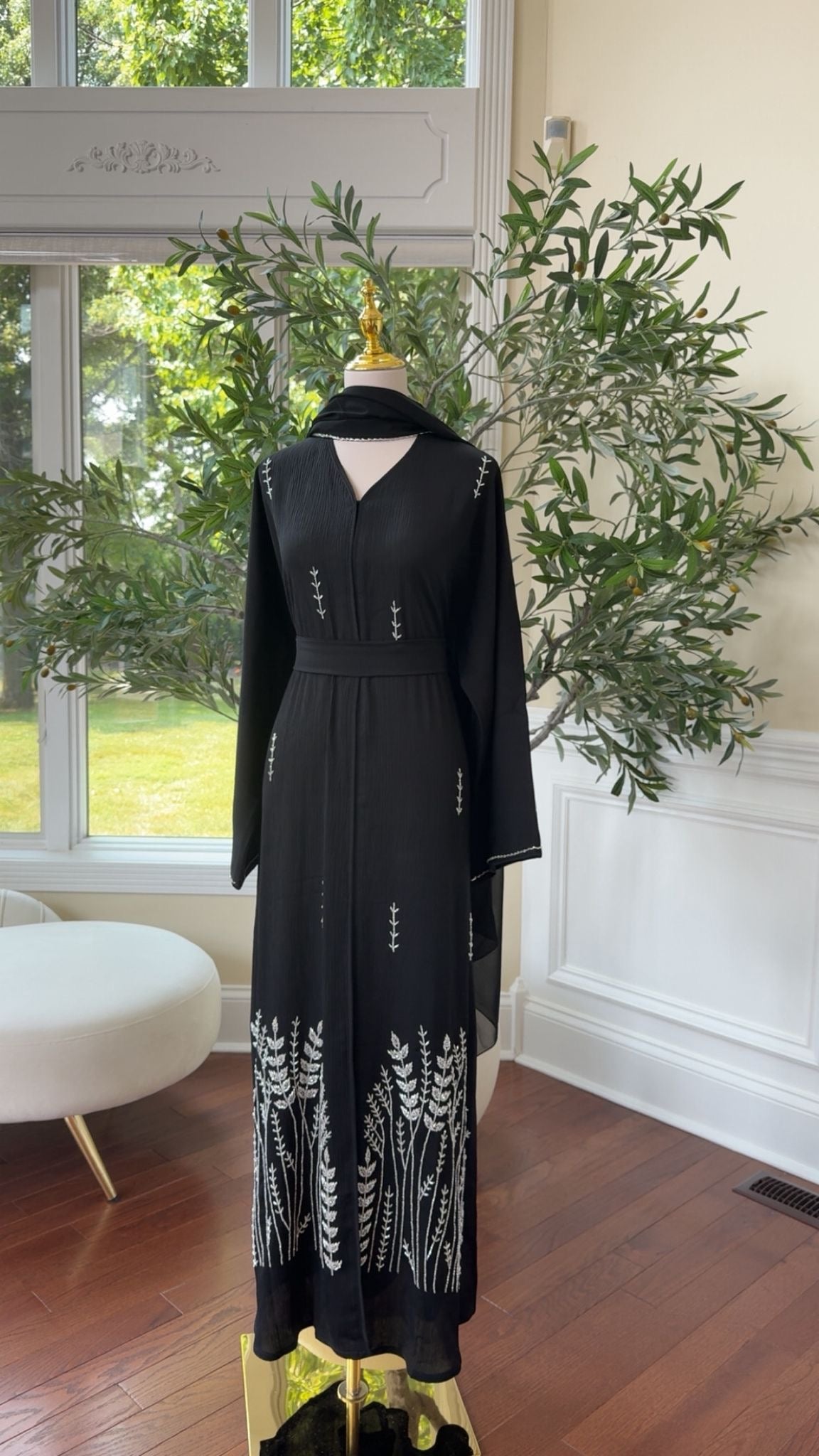 Black Floral Luxe Abaya