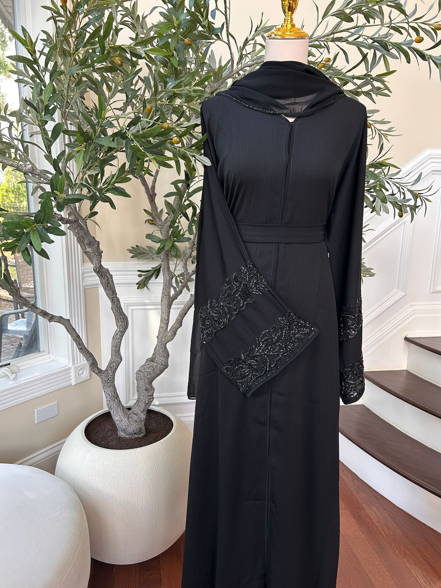 Black Charming Sleeve Design Abaya