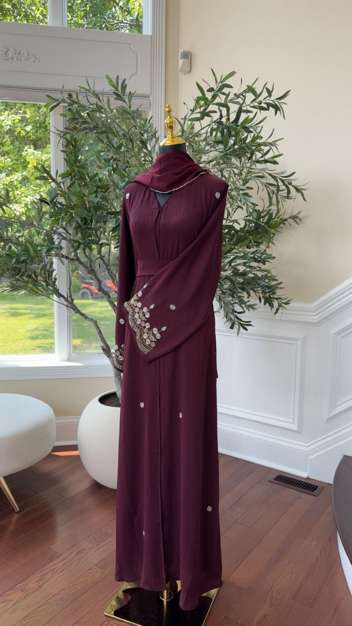 Burgundy Sleeve Detailed Abaya