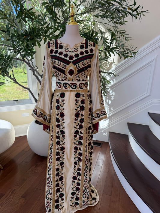 Cream makmal thobe with red flowers (scarf not included)
