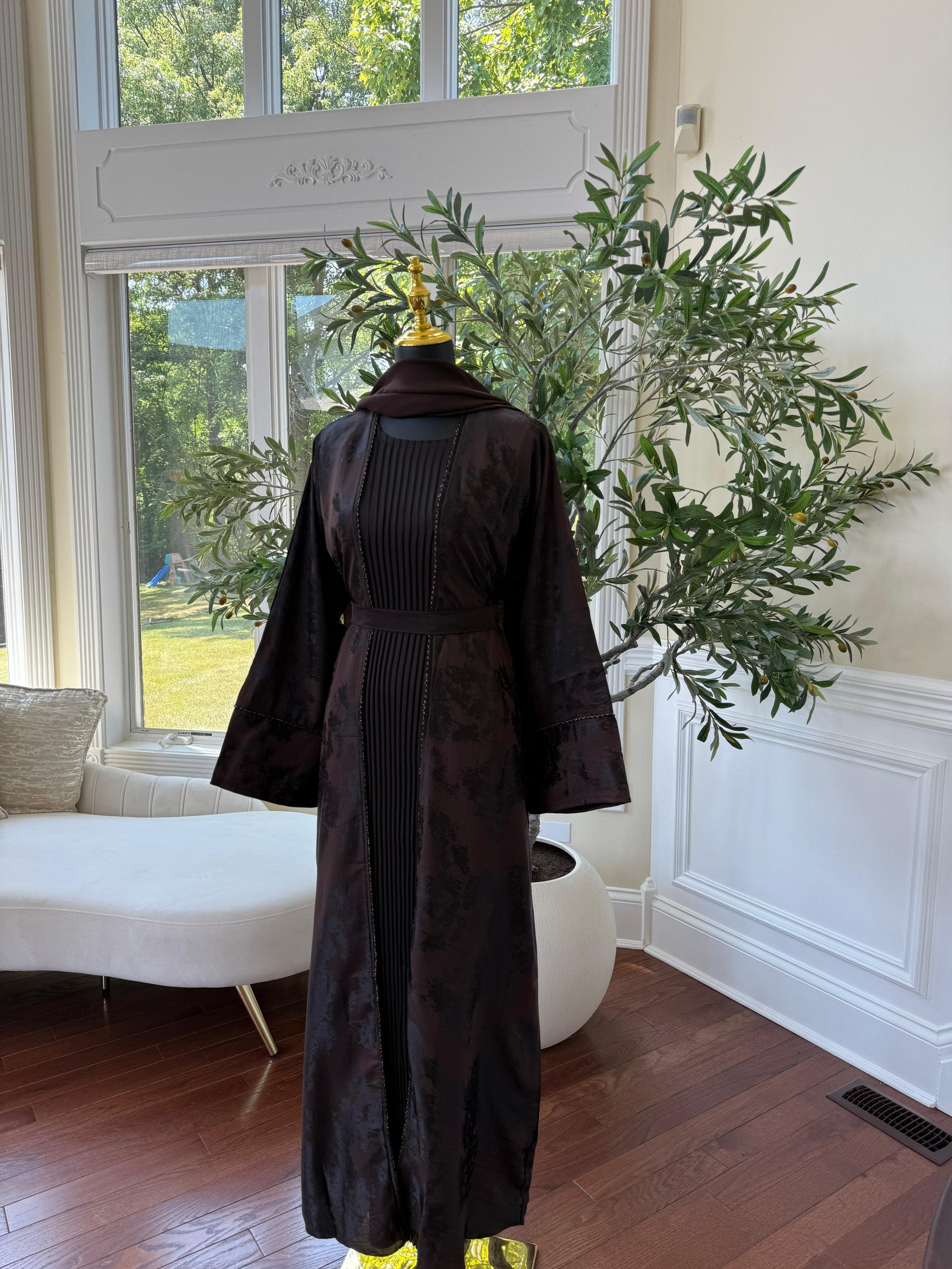 Mystic Midnight Purple Rose Abaya