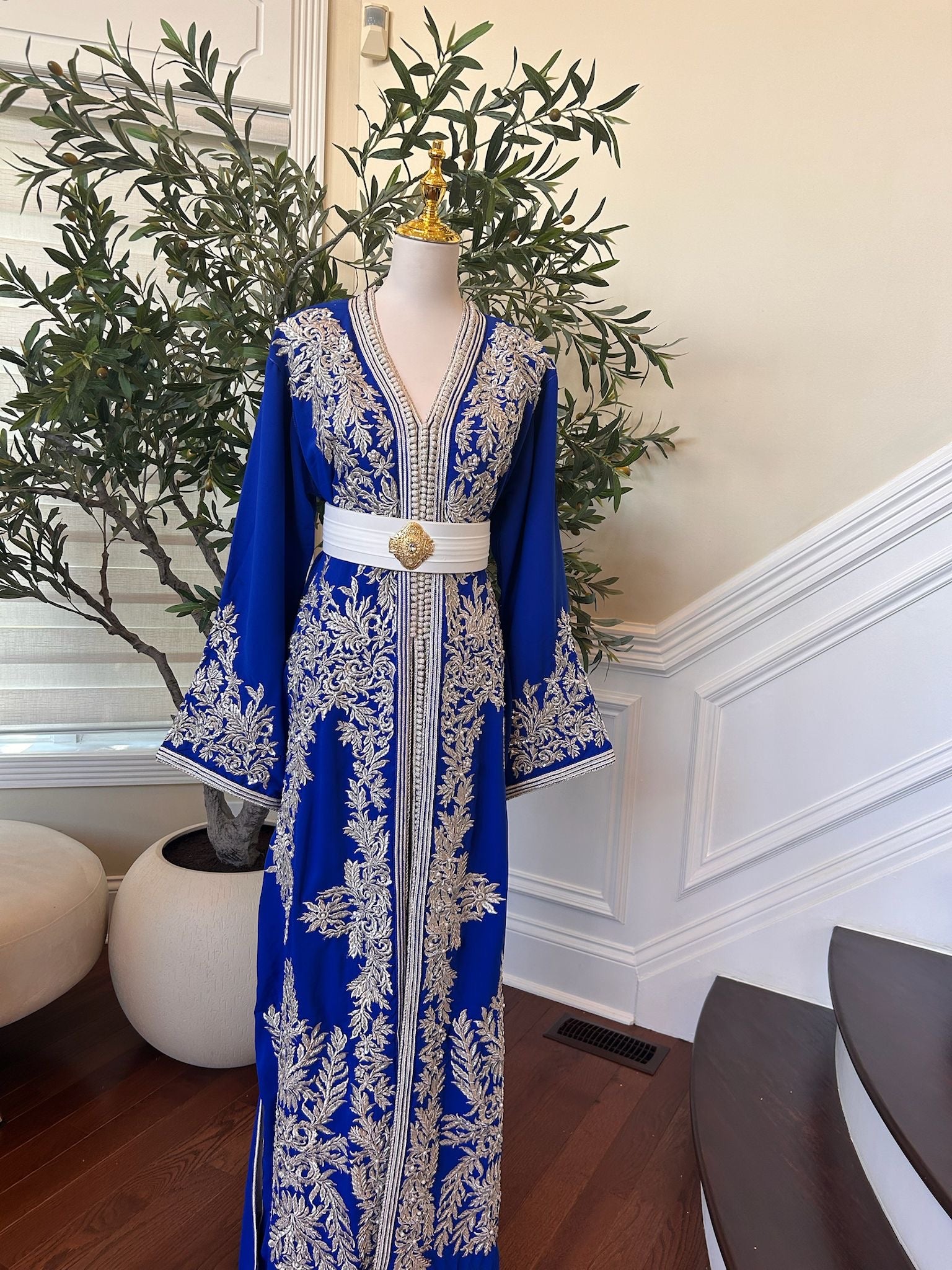 Royal Blue White Floral Detail Kuftan