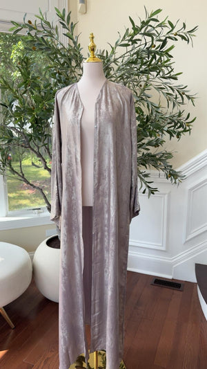 Silver Lavender Glow Abaya