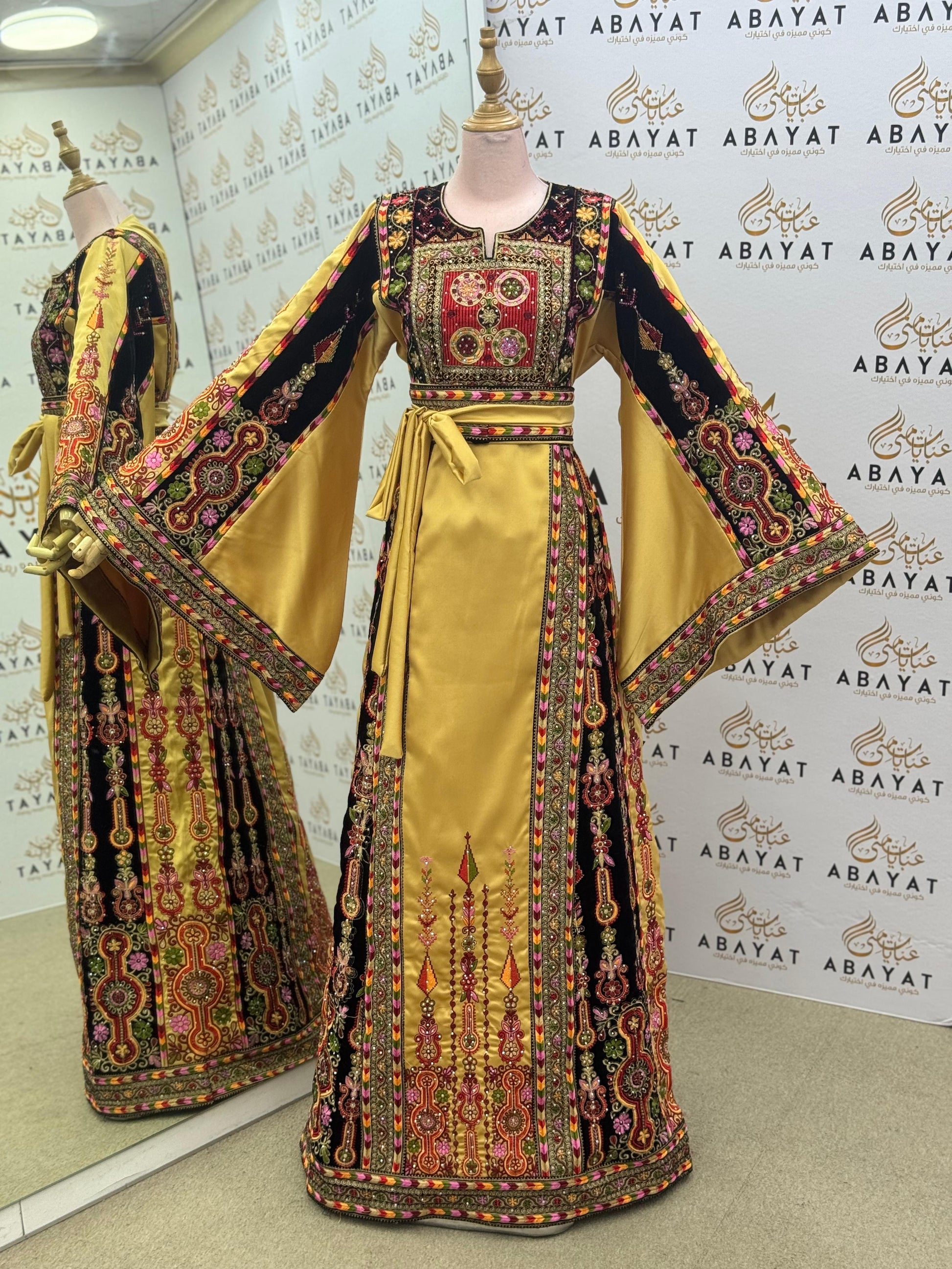 Premium Palestinian Malakah Thobe – Gold Satin & Black Velvet Embroidery