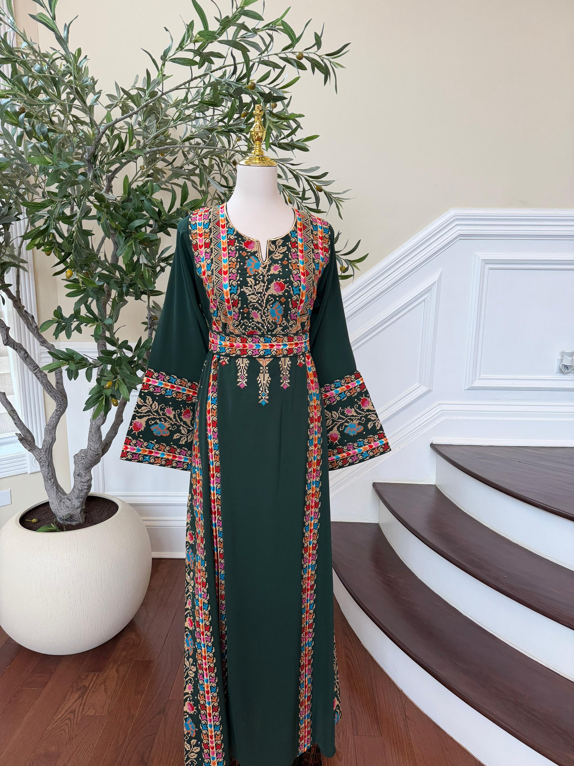 Green Embroidery Tatreez Thobe
