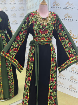 Palestinian Couture Thobe – Green Embroidered Panel