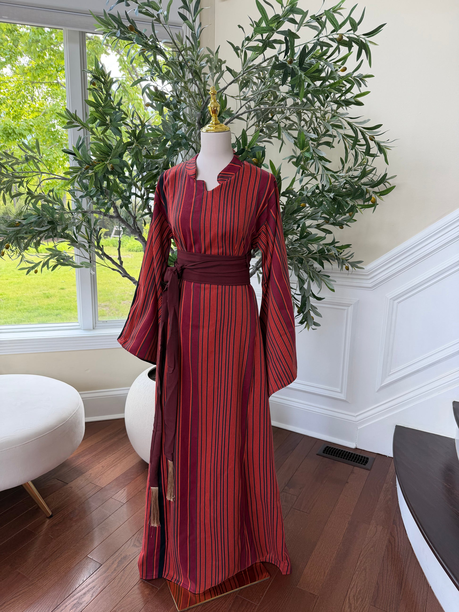Majdalawi Traditional Elegance Thobe /2244400