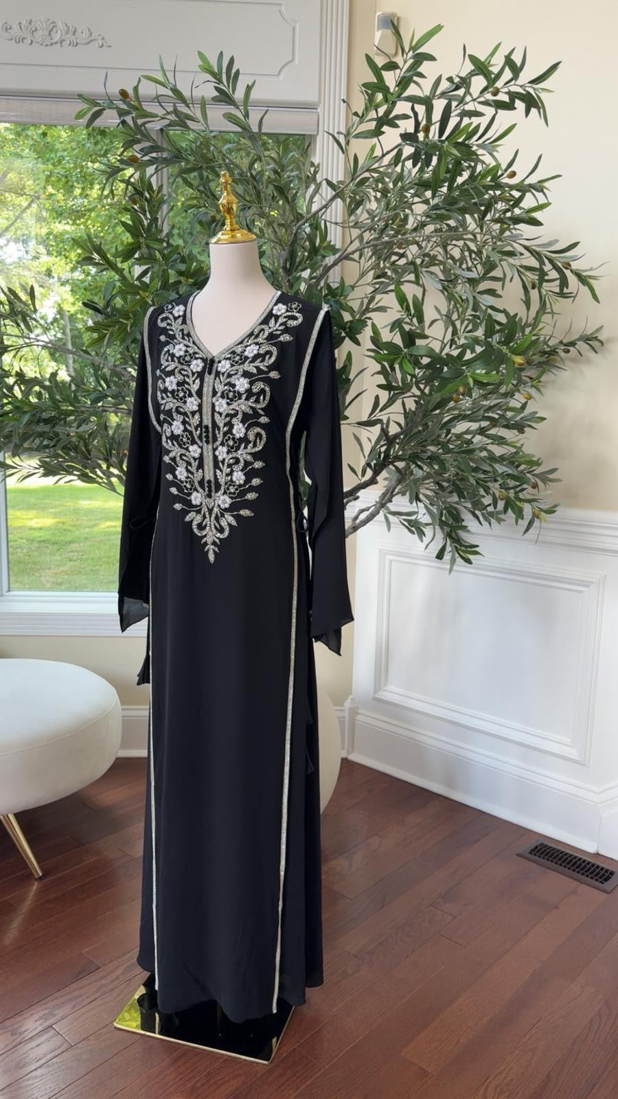 Luxury Black Kaftan with Intricate Silver Detailing