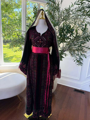 Velvet Green Embroidery Tatreez Thobe