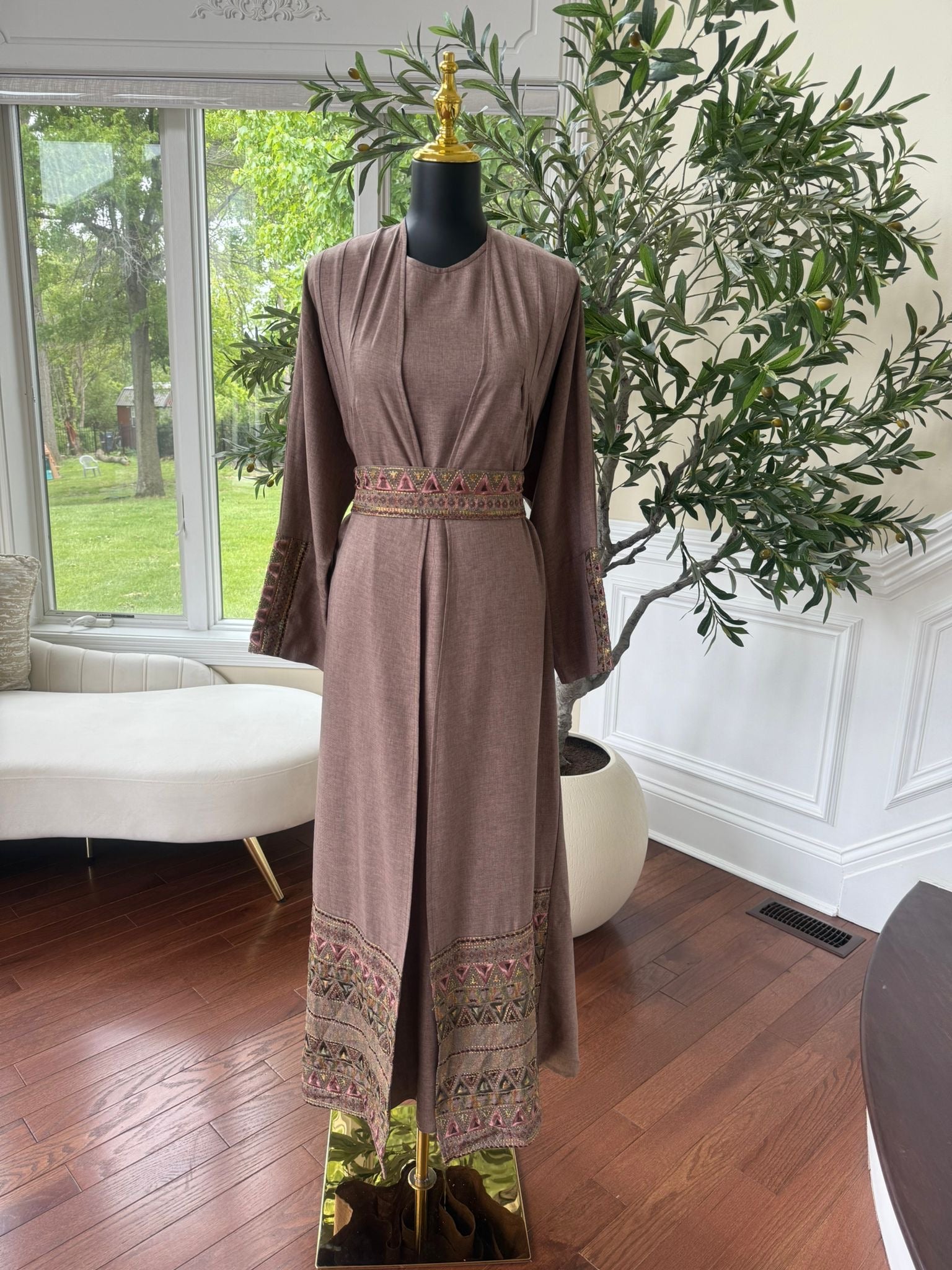 Elegant Tatreez Cardigan Abaya