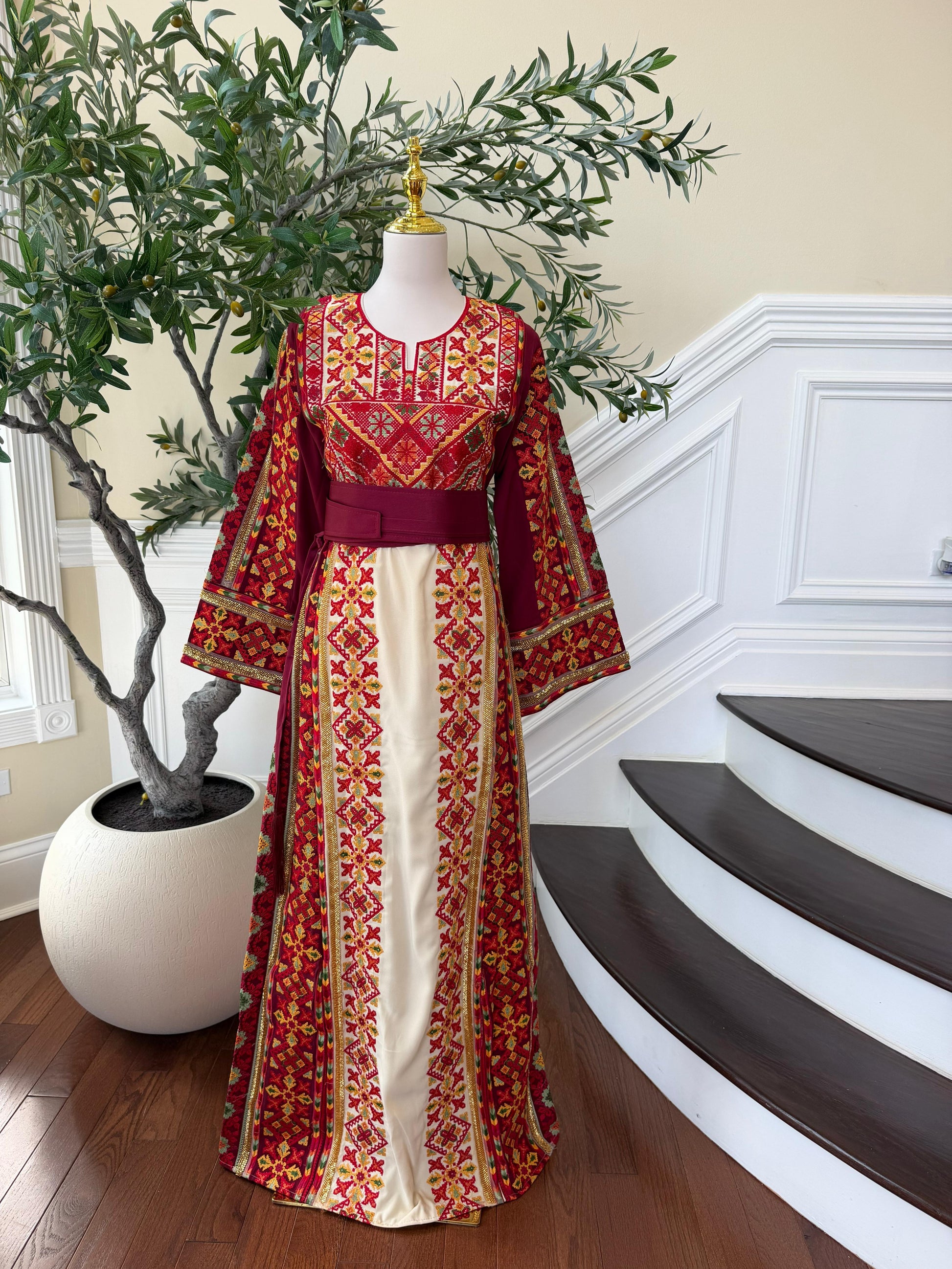 Cream Embroidery Tatreez Sabal Kharaz Thobe