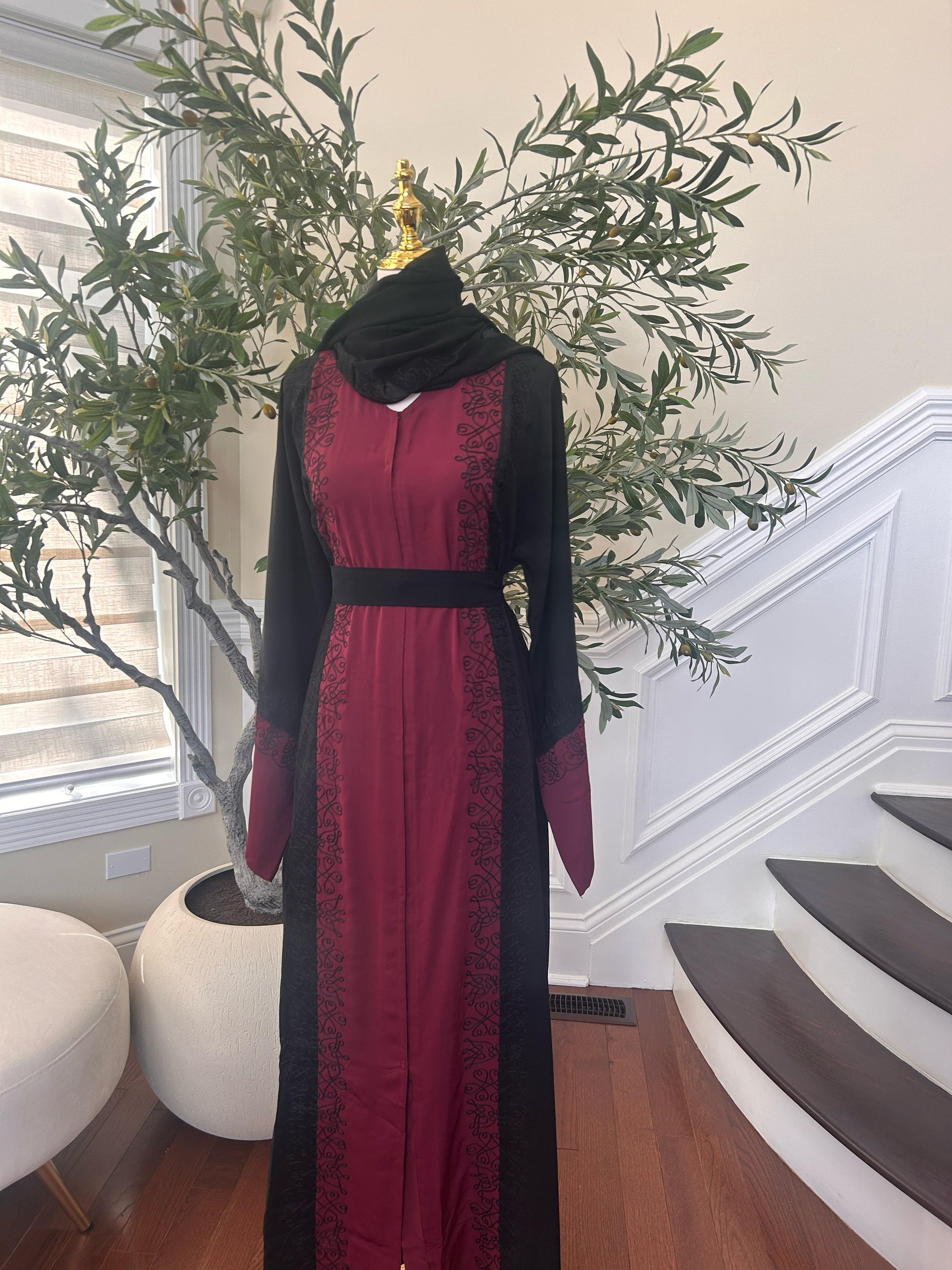 Burgundy Black Elegance Abaya