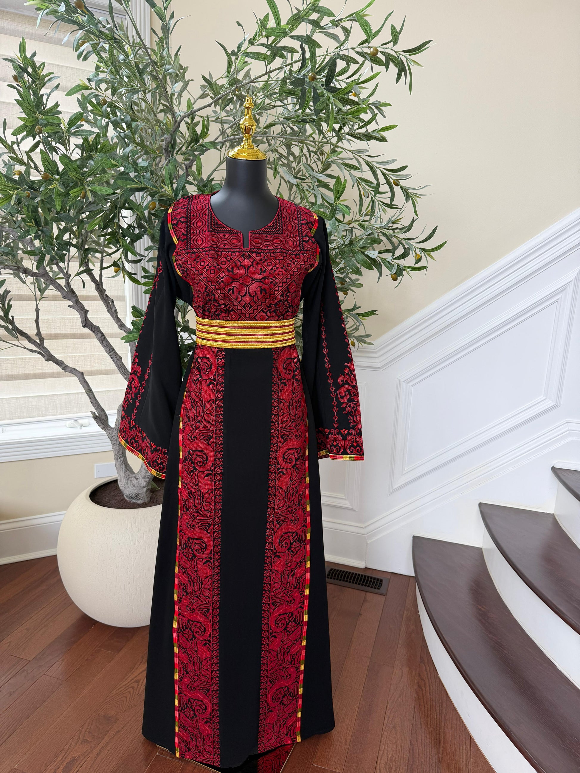 Traditional Tatreez Red Embroidery Thobe