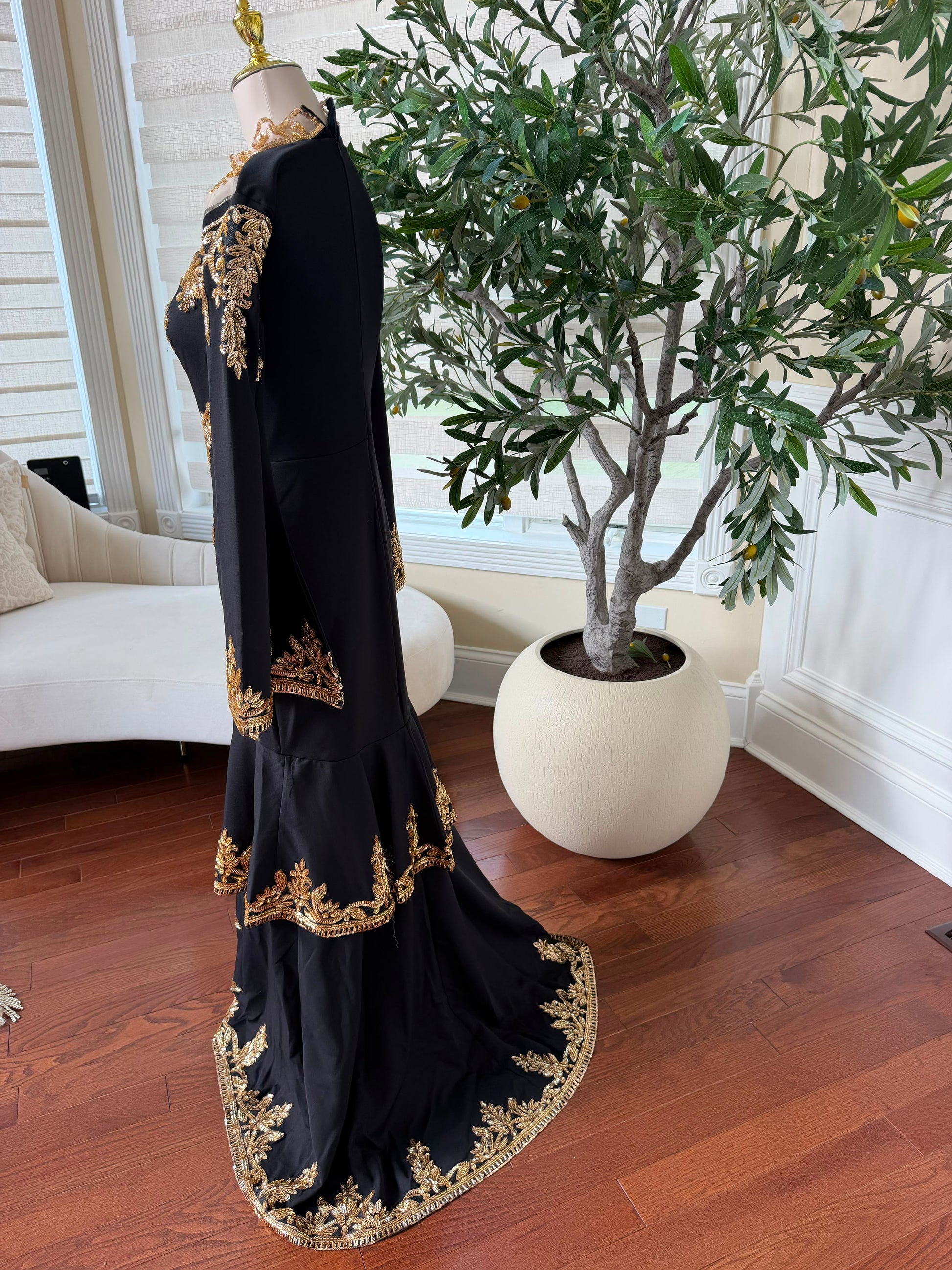 Black Golden Elegance Beaded Kuftan