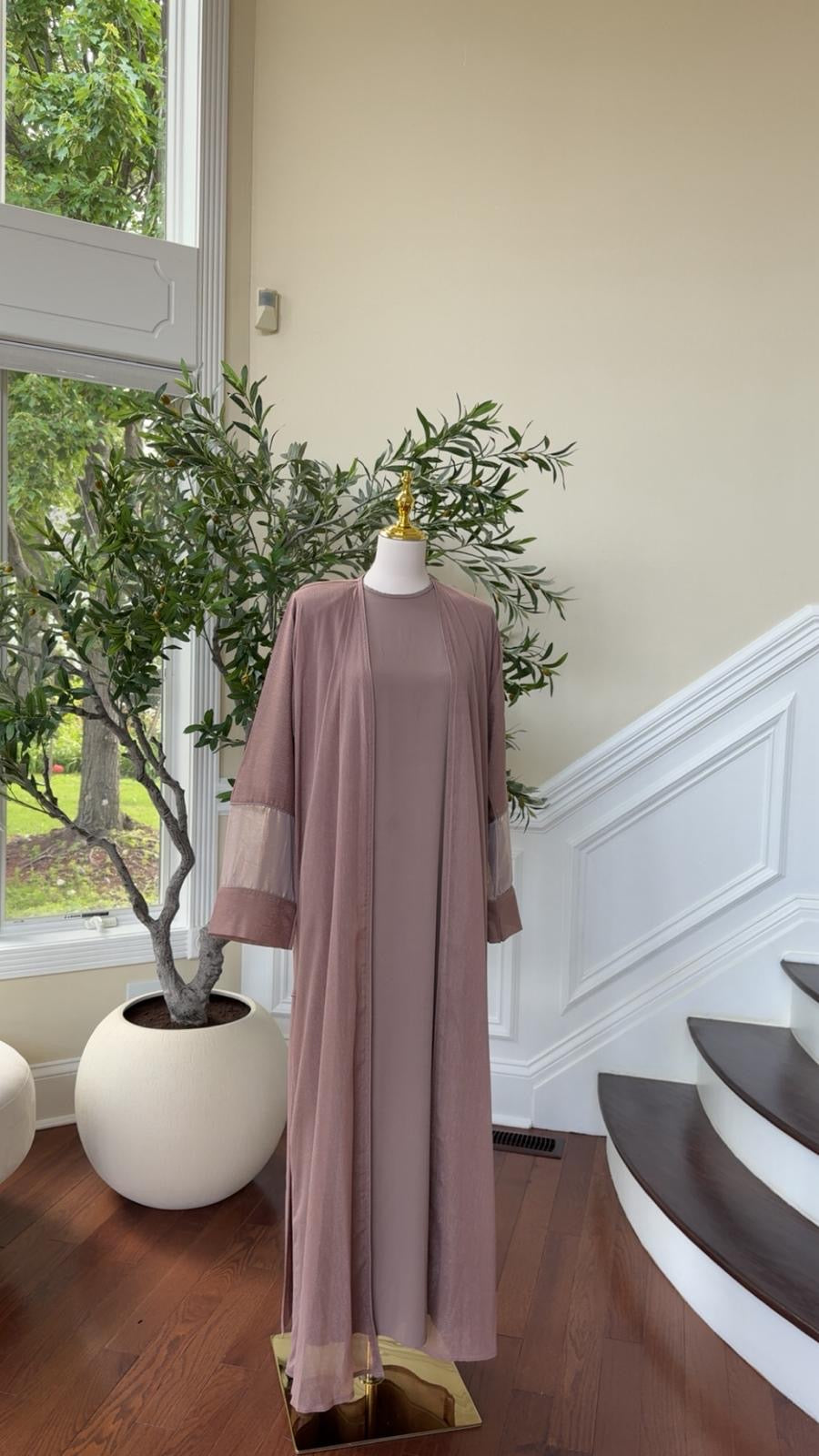 Dusty Pink Open Abaya Set – Effortless Elegance
