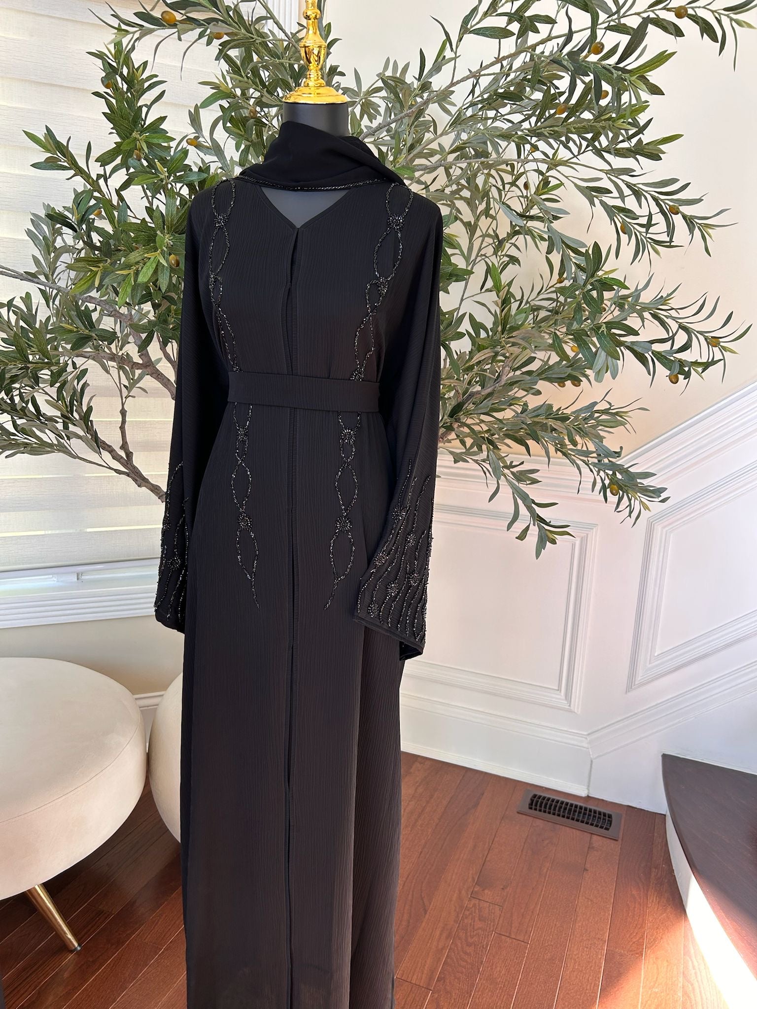 Black Elegance Charm Abaya