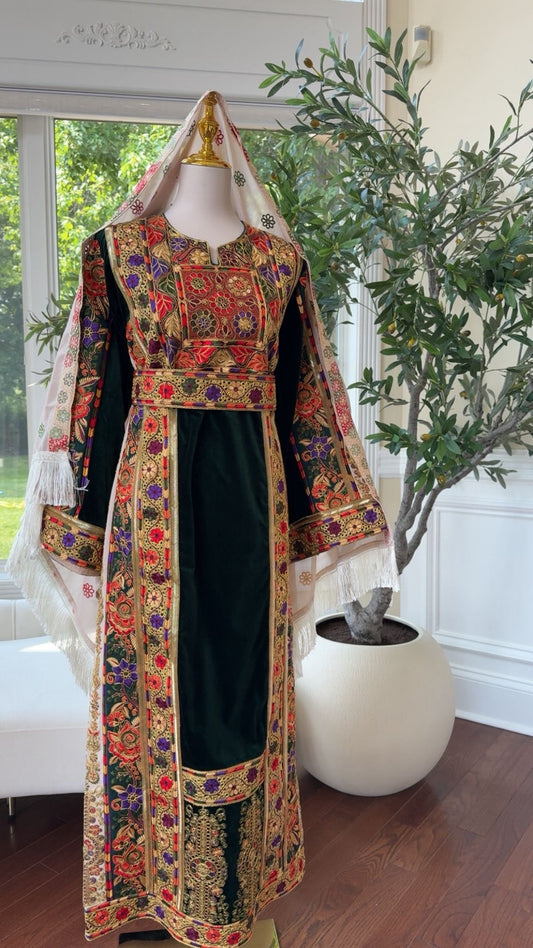 Velvet Green Tatreez Sabal Kharaz Thobe