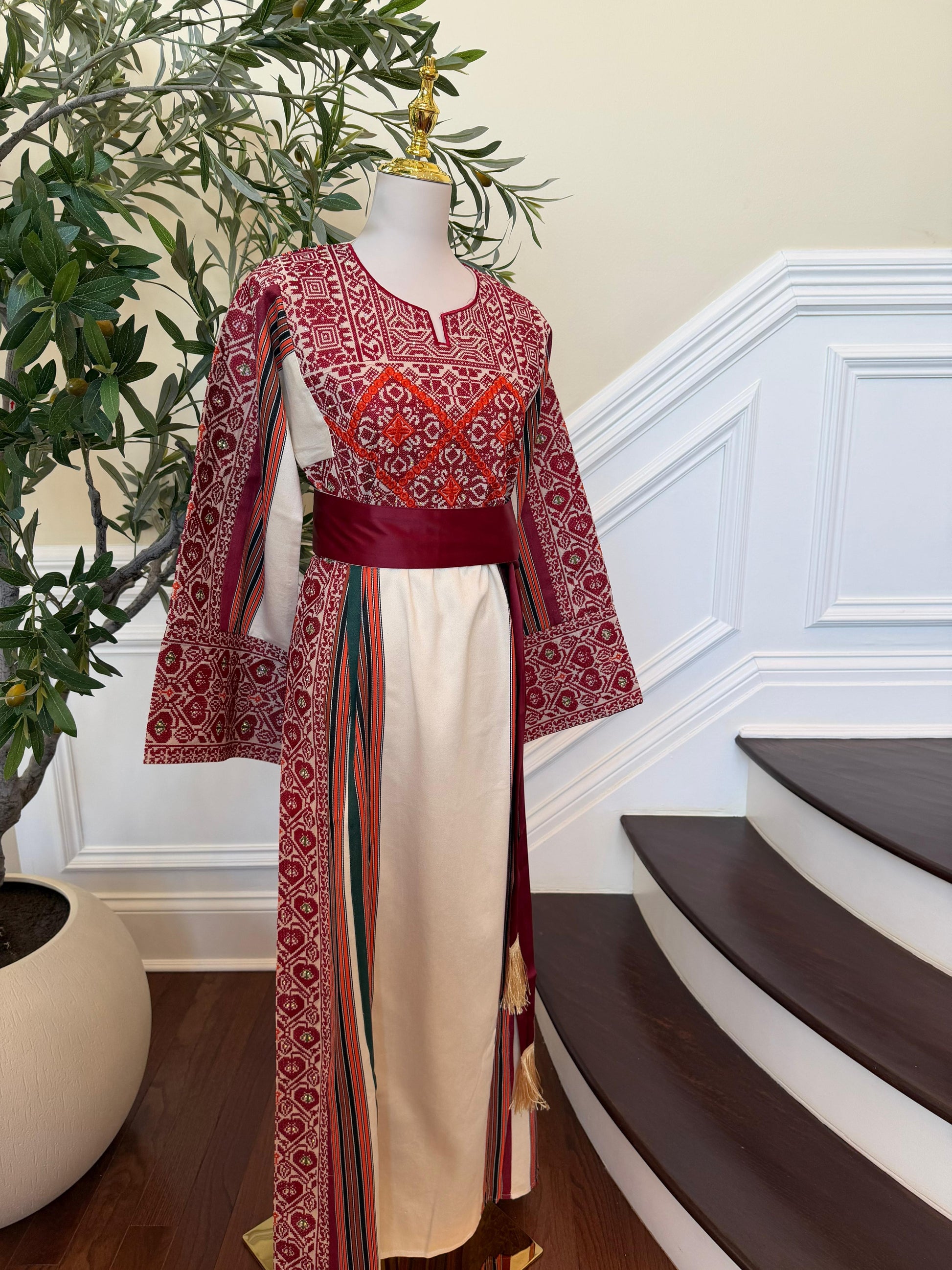 Cream Embroidery Tatreez Red Thobe