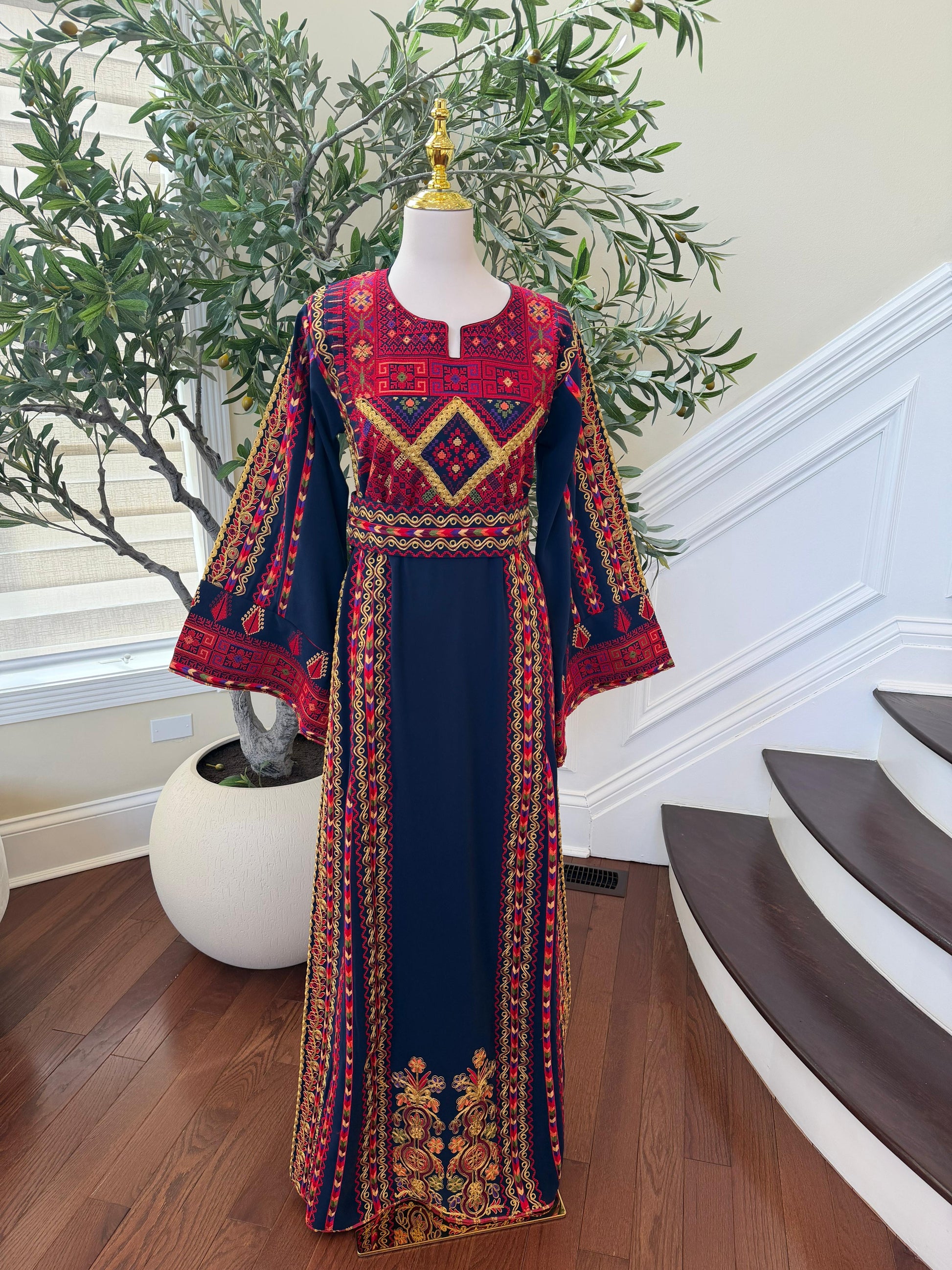 Blue Heritage: Embroidery Tatreez Thobe