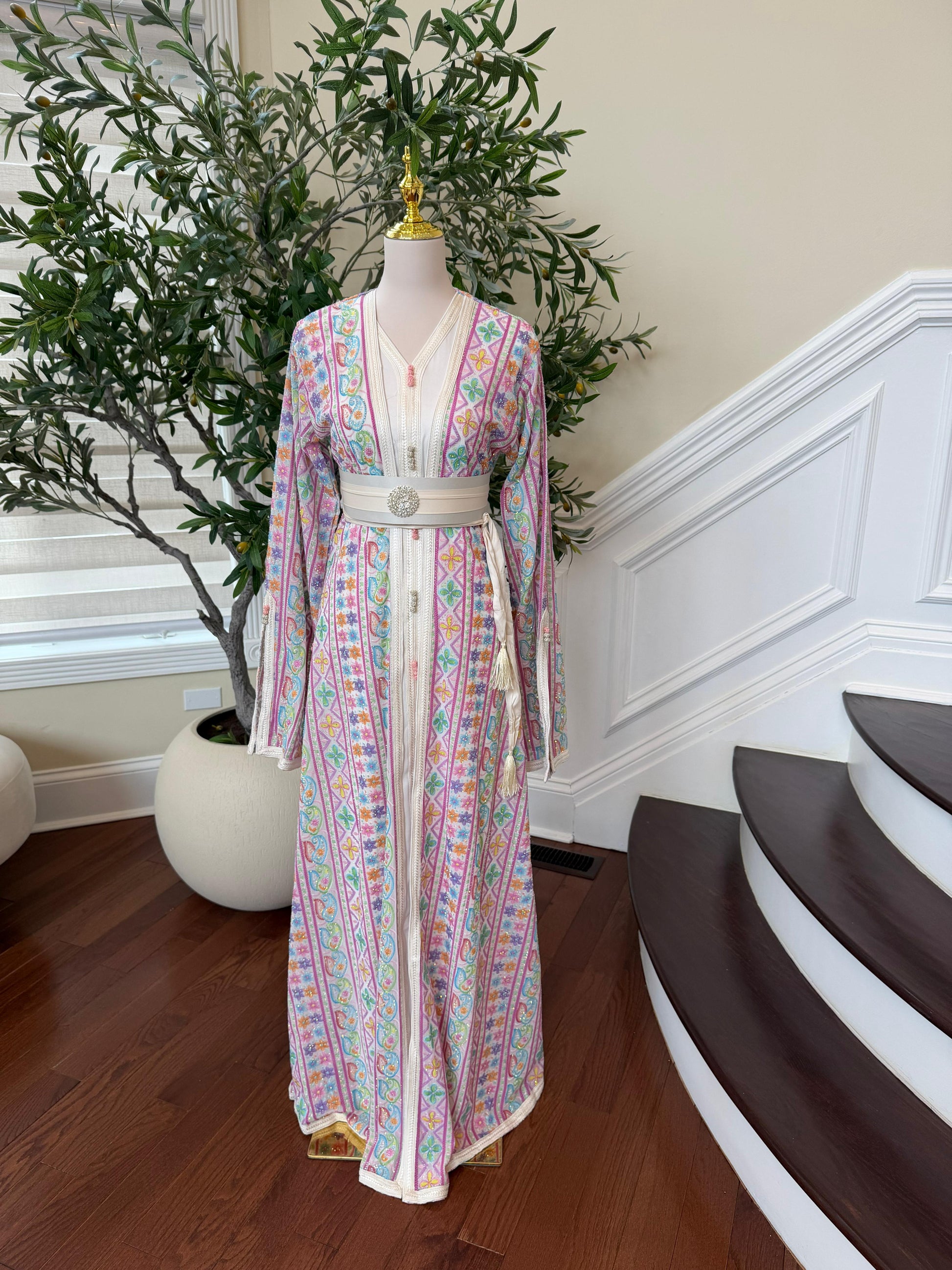 Embroidery Sequene White Kuftan