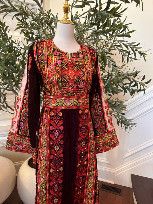 Burgundy Embellished Tatreez Thobe